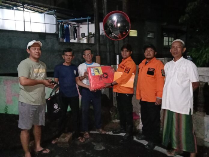 BPBD Kota Semarang beri bantuan warga Semarang terdampak bencana. (Foto : Dok Pemkot Semarang)