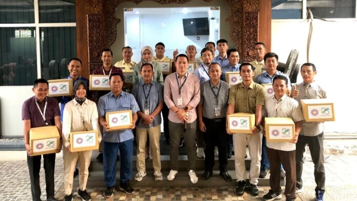 Bank Jateng Cabang Jepara menyalurkan bantuan sosial. (Foto : Dok Bank Jateng)