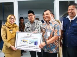 Gubernur Jateng Ahmad Luthfi bersama Bupati Demak Eisti’anah. (Foto : Sam)