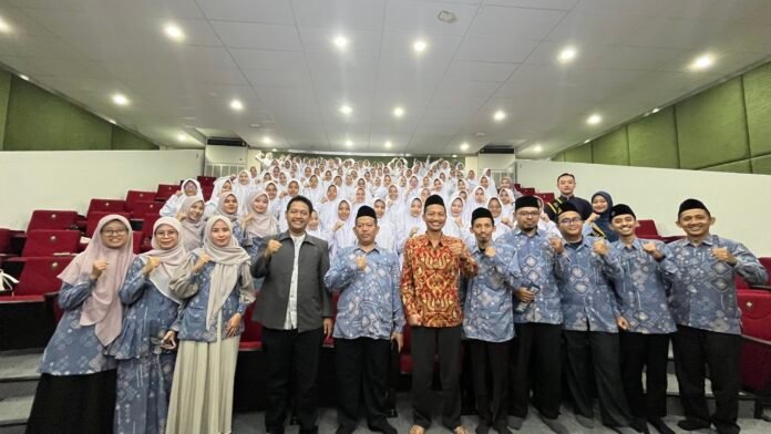 Kunjungan Madrasah Aliyah (MA) Sains Tebuireng Putri ke UIN Walisongo. (Foto : Dok UIN Walisongo)