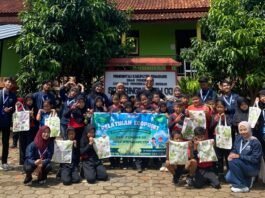 Foto bersama KKN UPGRIS bersama siswa SDN Wringinputih 03, Desa Wringinputih, Kecamatan Bregas