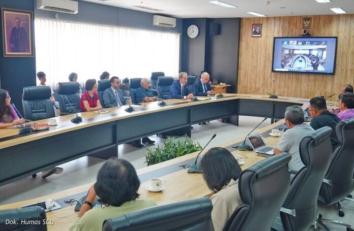 Rombongan kunjungan Duta Besar (Dubes) Prancis