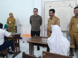 Sekda Demak tinjau MBG
