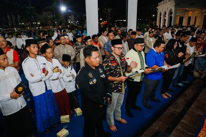 WhatsApp Image 2025-08-31 at 22.37.07 Organisasi Kepemudaan Lintas Iman Jateng ketika deklarasi kedamaian dan doa lintas agama di Wisma Perdamaian Semarang Minggu (31/8/2025) malam