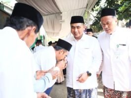 Wakil Gubernur Jateng Taj Yasin Maimoen ketika hadir di acara Majlis Dzikir dan Manakib ke-21 Jamiyyah Manakib Jawahirul Ma’ani di Pondok Pesantren Ar Roudloh, Limpung, Kabupaten Batang