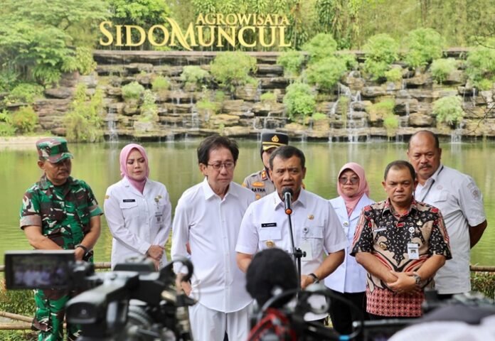 gubernur jateng sido muncul