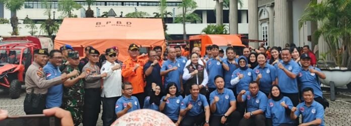 Pemkot Semarang ketika pengukuhan FPRB di Balai Kota Semarang