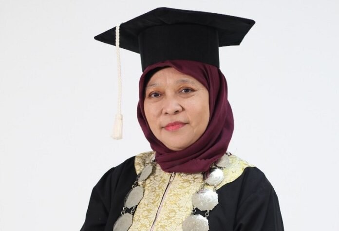 Nana Noviada Kwartawaty, SE., M