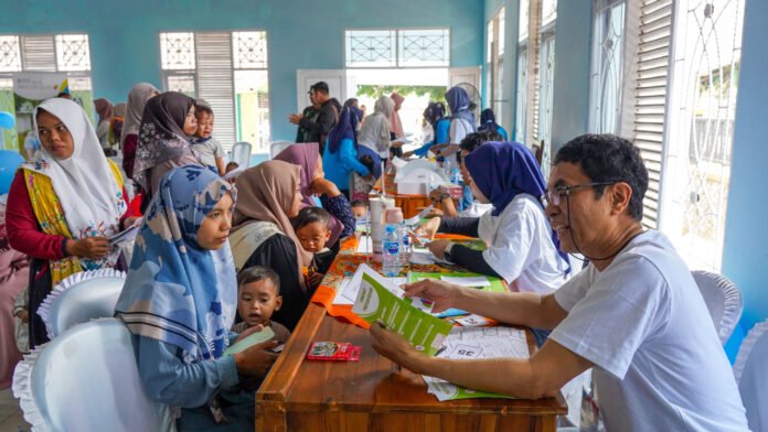 Kegiatan Volunteering sebagai bagian dari Program Pendampingan Gizi di Aula Kecamatan Bandar, Kabupaten Batang. (Foto : Dok Nestlé)