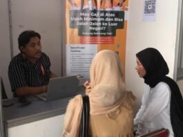 Job seeker tengah melakukan wawancara kerja. (Foto : Sam)