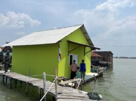 Warga Desa Timbulsloko, Kecamatan Sayung. (Foto : Sam)