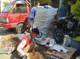 Warga Kauman Bintoro, Demak. (Foto : Sam)