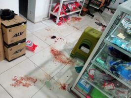 Toko helm di Desa Klampis, Kecamatan Jatibarang, Kabupaten Brebes, Jawa Tengah, menjadi sasaran perampokan pada Jumat (17/10/2025). (Foto : Dok JN)