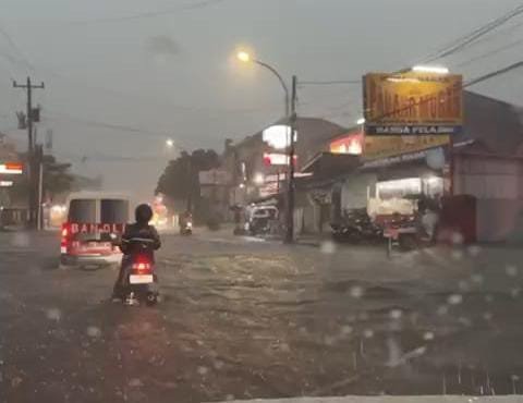 Semarang banjir Genangan di Kota Semarang. (Foto : Ist)