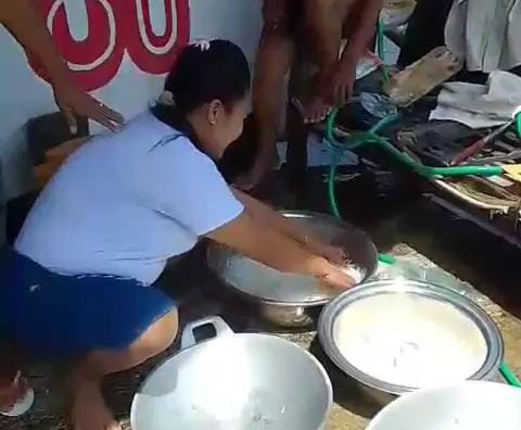 Dapur umum Dapur umum mandiri di Poskamling RT01 RW07 Kampung Gembongsari, Kelurahan Tambakrejo. (Foto : Ist)