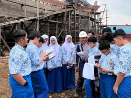 Pengenalan dan Eksplorasi Lingkungan Jelajah Nusantara (PEL-JN) dan Eksplorasi. (Foto : Dok Nasima)