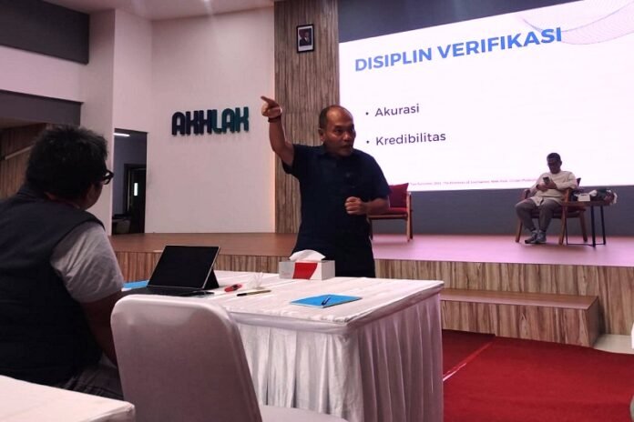 sharing with Media bertajuk