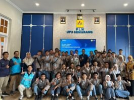 kunjungan industri dari SMKN 2 Depok, Yogyakarta.