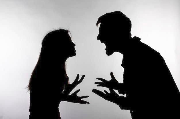 Perceraian Demak 1 Ilustrasi perceraian antara suami dan istri.