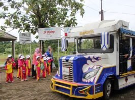 nak-anak TK IT Annisa Uswatun Hasanah Tembalang