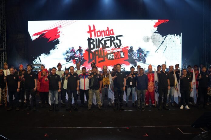 AHM dan komunitas Honda dari penjuru nusantara mewarnai puncak perayaan Honda Bikers Day (HBD) 2025, Sabtu (15/11/2025). (Foto : Dok Honda)