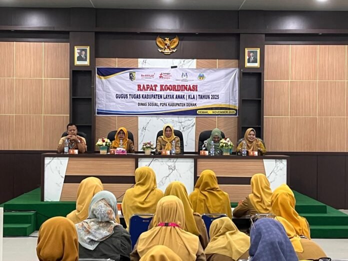 Plt. Asisten Pemerintahan dan Kesra Setda Demak, Endah Cahya Rini. (Foto : Sam)