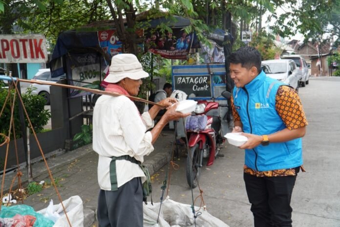 Jumat Berkah PLN UP2D Jateng dan DiY