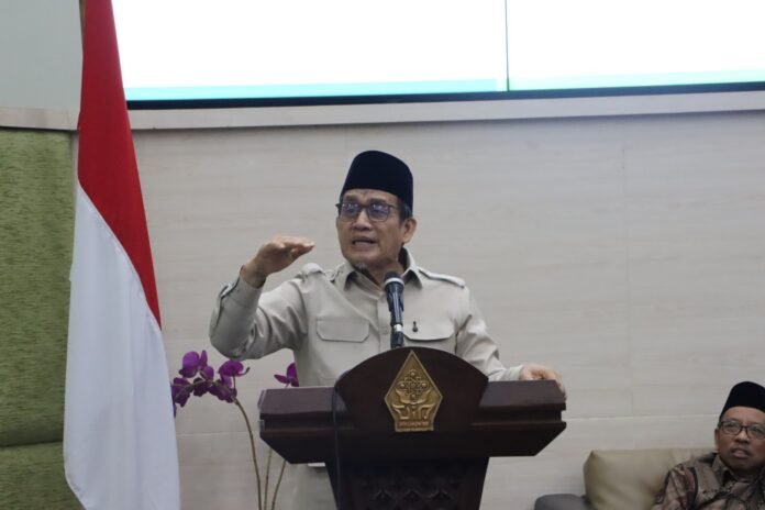 Halaqoh Pesantren bertema Penguatan Kelembagaan Pendirian Direktorat Jenderal Pesantren di Teater Rektorat UIN Walisongo, Rabu (26/11/2025). (Foto : Dok UIN Walisongo)