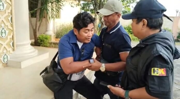 Dugaan pemerasan terhadap seorang pengusaha. (Foto: tangkapan layar)