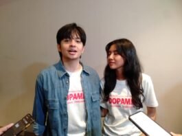 Angga Yunanda dan Shenina Cinnamon saat memberikan keterangan di Semarang, Sabtu (08/11/2025). (Foto : Dok JN)