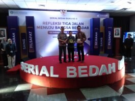 Bank Indonesia Jawa Tengah (KPwBI Jateng) menggelar Serial Bedah Buku ketiga bertema “Refleksi Tiga Zaman (Sejarah, Sains, Filsafat) Menuju Bangsa Beradab” pada Jumat (21/11/2025). (Foto : Dok JN)
