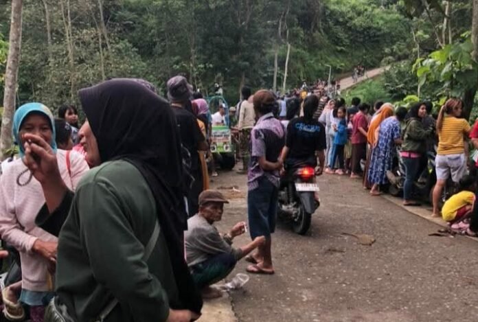Mahasiswa UIN Walisongo yang terseret arus sungai. (Foto : Dok Warga)