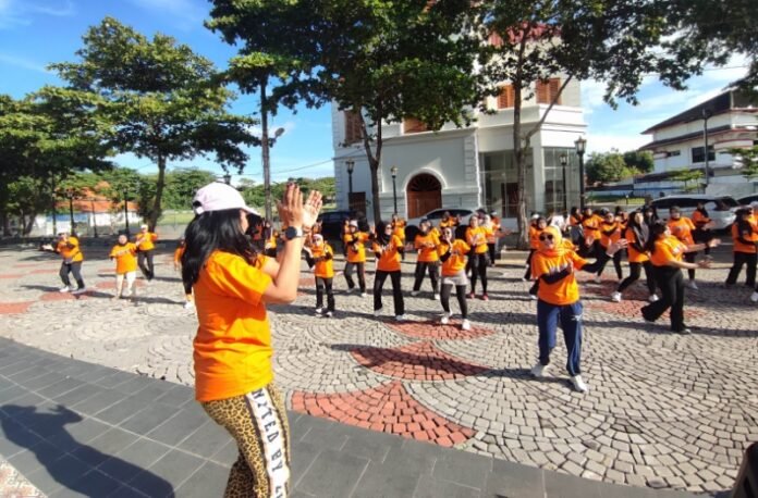 IWTL Jateng Senam Zumba