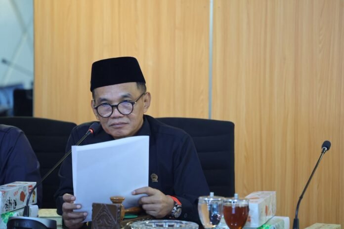 Sumanto saat memberikan paparan. (Foto : Dok DPRD Jateng)