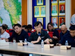 Rapat koordinasi pemulihan jaringan bersama Komdigi di Medan (01/12/2025). (Foto : Dok Indosat)