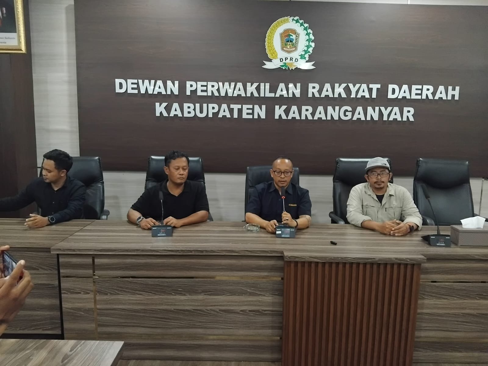 Siksorogo Panitia penyelenggara Siksorogo, saat memberikan keterangan kepada wartawan. (Foto : Iwan)