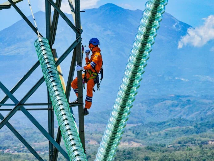 PLN telah menetapkan masa siaga kelistrikan yang dimulai sejak Kamis, (18/12) hingga 8 Januari mendatang. (Foto : Dok PLN)