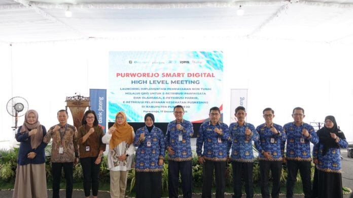Peluncuran implementasi pembayaran non-tunai berbasis Quick Response Code Indonesian Standard (QRIS) yang dilaksanakan pada Rabu, (17/12/2025), bertempat di Museum Tosan Aji, Purworejo. (Foto : Dok Bank Jateng)