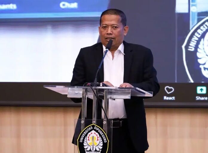 Rektor Universitas Diponegoro Prof. Dr. Suharnomo, S.E., M.Si. (Foto : Dok UNDIP)