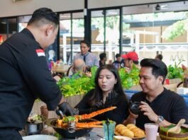 Alaska King Crab di Kurnia Seafood Semarang. (Foto : Dok Kurnia Seafood)