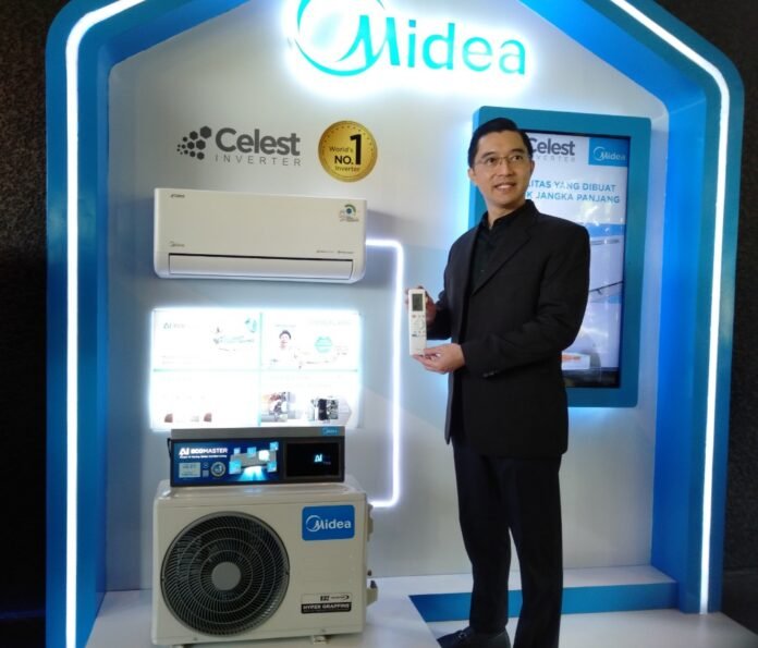 Presentasi keunggulan produk AC Celest Inverter. (Foto : Dok JN)