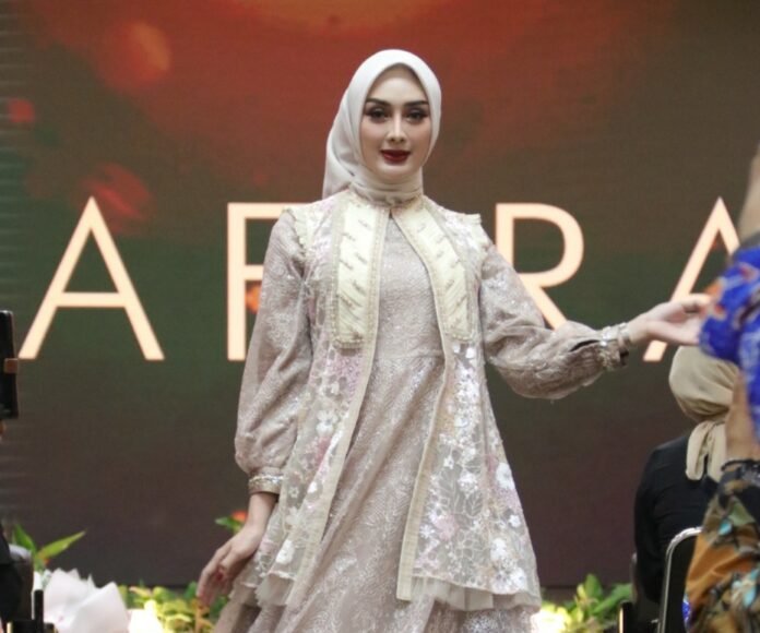 Gadis Sephie Febriana Dedy Yon, Istri Walikota Tegal. (Foto : Dokumen)