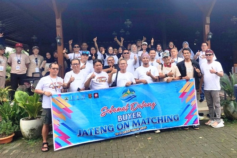 foto bersama astindo