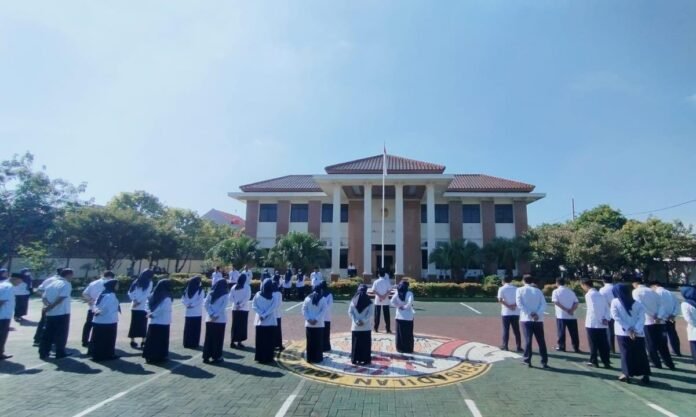 Tampak depan Gedung Pengadilan Agama Demak, Jawa Tengah, yang memberikan penjelasan resmi terkait pemberlakuan KUHP Baru dan ketentuan hukum perkawinan. (Foto:Sam)