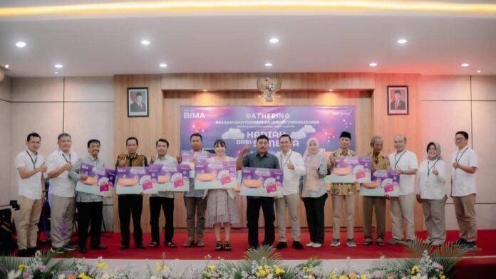 Bank Jateng Cabang Koordinator Pati menggelar acara Gathering sekaligus penyerahan hadiah Undian Tabungan Bima Periode I Tahun 2025 pada Jumat (9/1/2026). (Foto : Dok Bank Jateng)