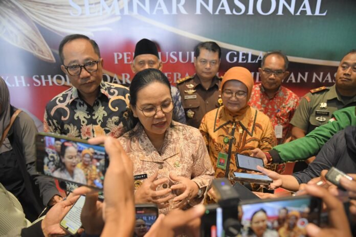 Wali Kota Semarang, Agustina Wilujeng saat memberikan keterangan kepada wartawan. (Foto : Dok Pemkot Semarang)