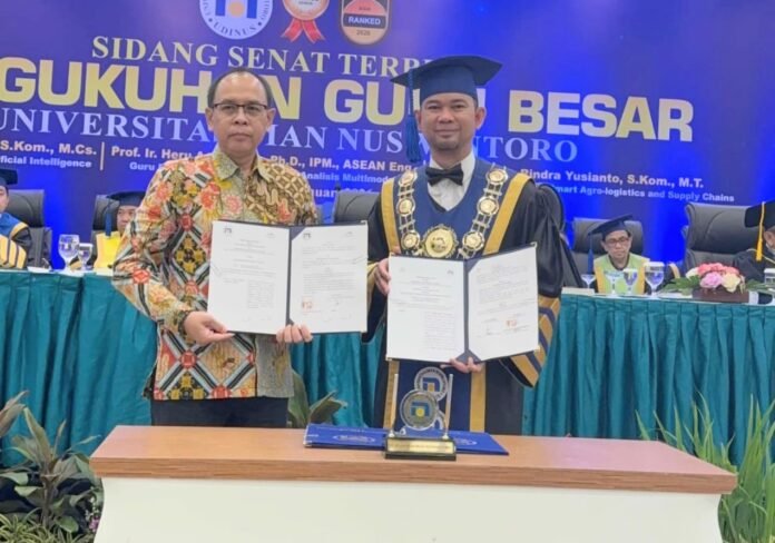 Dubai Blockchain Center bersama Indonesia Blockchain Center (IBC) dan Sealbound UAE memberikan penghargaan kepada Rektor Universitas Dian Nuswantoro (UDINUS), Prof. Dr. Pulung Nurtantio Andono, S.T., M.Kom. (Foto : Dokumen)
