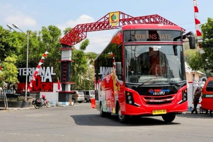 Bus Trans Jateng