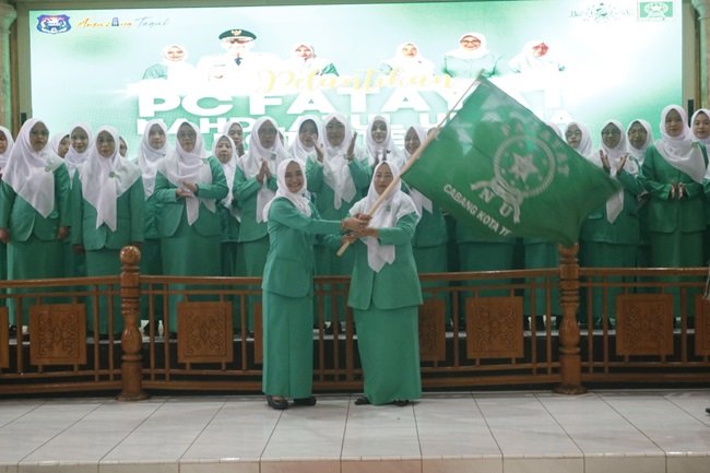 Pengurus PC Fatayat NU Kota Tegal yang dilantik Pengurus PC Fatayat NU Kota Tegal yang dilantik