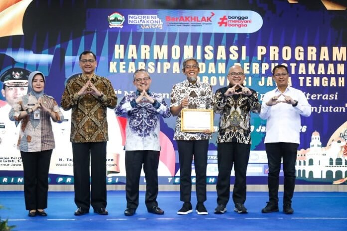 Sekda Jateng Sumarno